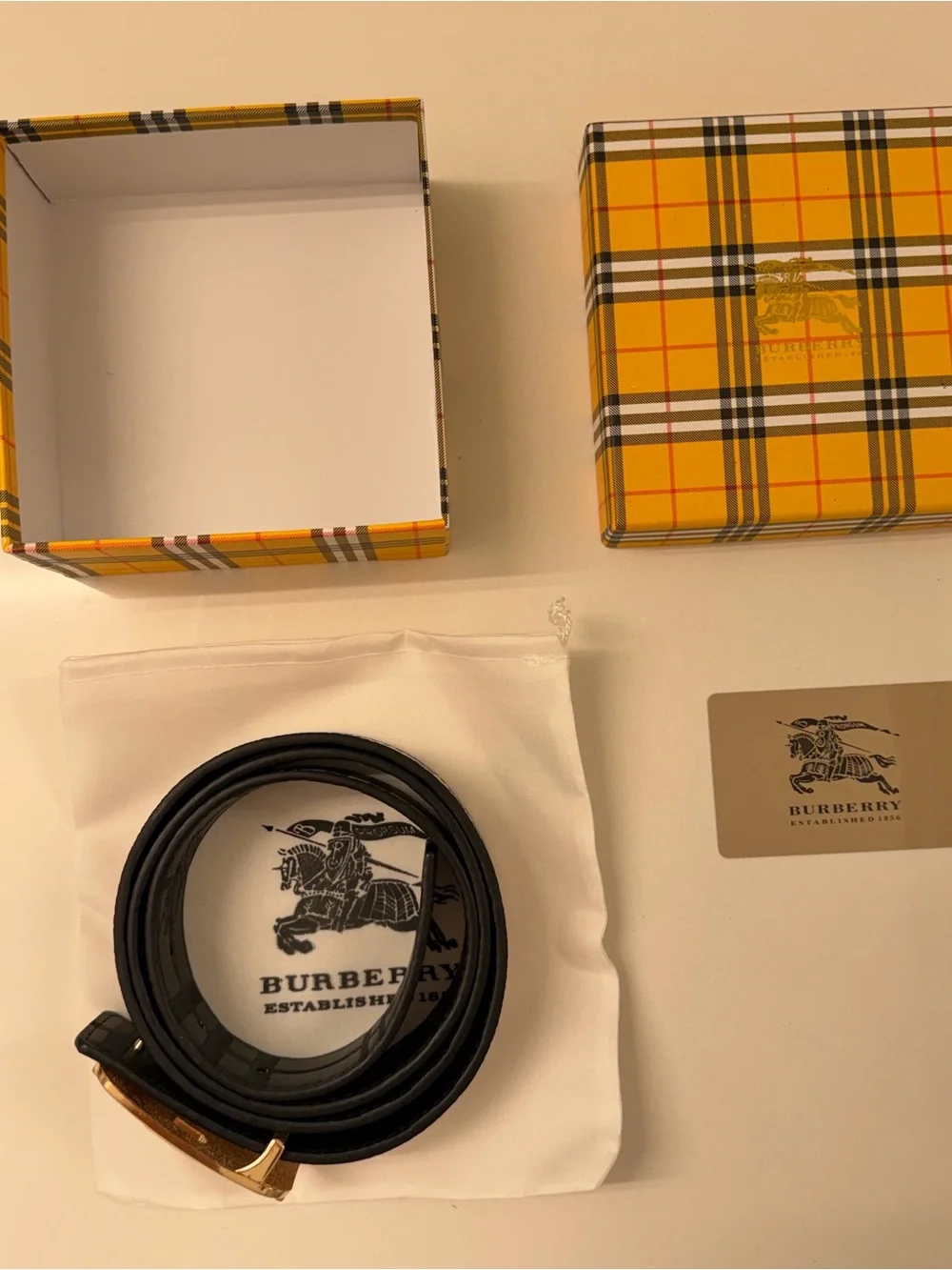 Burberry Reversible Belt – House Check / Black – Gold B Buckle